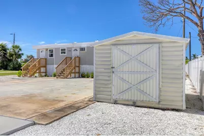 3280 Holly Avenue, Englewood, FL 34224 - Photo 9