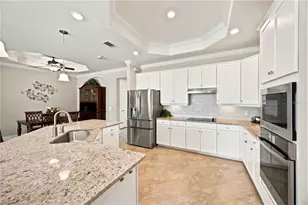 23535 Waverly Cir, Venice, FL 34293 - Photo 15