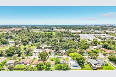 2619 19th Street, Sarasota, FL 34234 - Photo 13