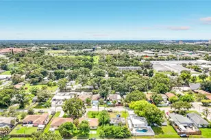 2619 19th St, Sarasota, FL 34234 - Photo 13
