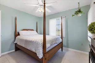 25 Bunker Ct, Rotonda West, FL 33947 - Photo 7