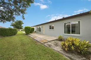 306 Persimmon St, Englewood, FL 34223 - Photo 25
