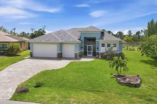 10686 Kearsarge Cir, Port Charlotte, FL 33981 - Photo 5