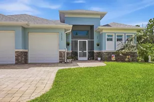 10686 Kearsarge Cir, Port Charlotte, FL 33981 - Photo 7