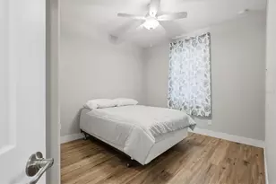 10686 Kearsarge Cir, Port Charlotte, FL 33981 - Photo 29