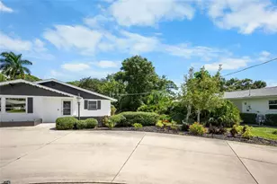 2111 Heasley Rd, Englewood, FL 34223 - Photo 49