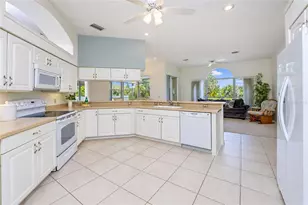 36 Long Meadow Ct, Rotonda West, FL 33947 - Photo 5