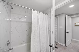101 Riverview Ave, Englewood, FL 34223 - Photo 31