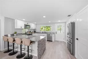 101 Riverview Ave, Englewood, FL 34223 - Photo 21