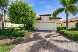 10157 Fiddlewood Dr, Venice, FL 34293 - Photo 3