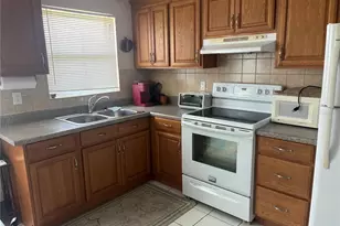 1919 Forked Creek Dr, Englewood, FL 34223 - Photo 3