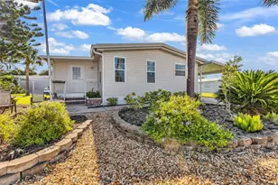 821 Bogie, Venice, FL 34285 - Photo 3
