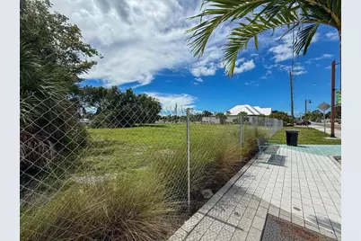 201 W Dearborn Street, Englewood, FL 34223 - Photo 9
