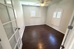 2740 Trianna St, North Port, FL 34291 - Photo 9