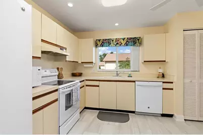 609 Bramblewood Lane #181, Englewood, FL 34223 - Photo 3