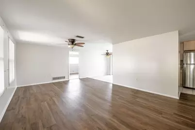 631 S Broadway, Englewood, FL 34223 - Photo 5