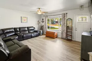 18663 Kerrville Cir, Port Charlotte, FL 33948 - Photo 9