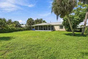 18663 Kerrville Cir, Port Charlotte, FL 33948 - Photo 45