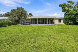 18663 Kerrville Cir, Port Charlotte, FL 33948 - Photo 43