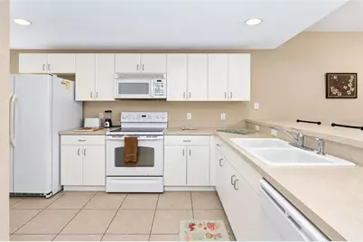 8101 Memory Lane #122, Rotonda West, FL 33947 - Photo 11