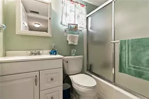 3617 Lake Bayshore Dr, Bradenton, FL 34205 - Photo 23
