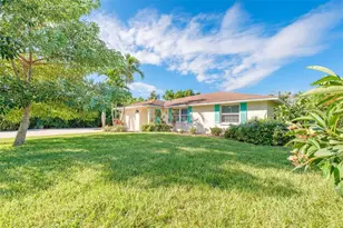 4708 Alligator Dr, Venice, FL 34293 - Photo 3