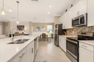 17640 Boracay Ct, Venice, FL 34293 - Photo 11