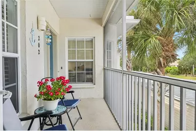 412 Sunset Lake Boulevard #202, Venice, FL 34292 - Photo 5