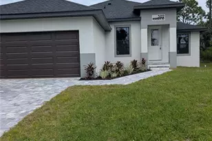 322 Albatross Rd, Rotonda West, FL 33947 - Photo 1