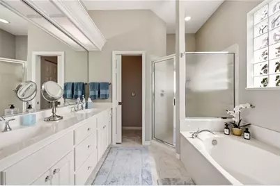 737 Misty Pine Drive, Venice, FL 34292 - Photo 21