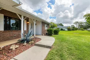 660 Gillespie St, Englewood, FL 34223 - Photo 5