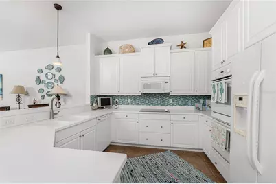 11100 Hacienda Del Mar Boulevard #202, Placida, FL 33946 - Photo 13