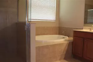 2552 Hobblebrush Dr, North Port, FL 34289 - Photo 17