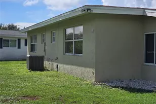 2490 Sistina St, Port Charlotte, FL 33952 - Photo 5