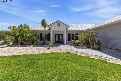 7376 Memorial Drive, Port Charlotte, FL 33981 - Photo 5