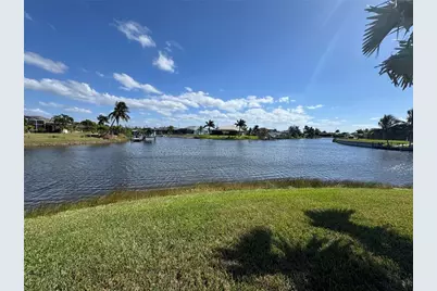 15696 Hennipen Circle, Port Charlotte, FL 33981 - Photo 3