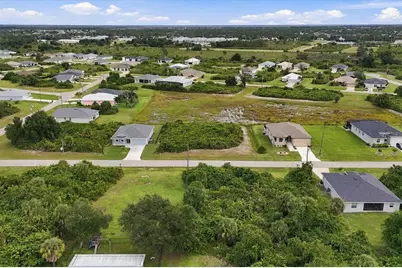 173 Wright Drive, Rotonda West, FL 33947 - Photo 9
