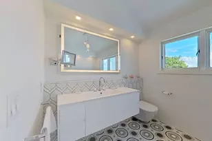 2021 20th St W, Boca Grande, FL 33921 - Photo 31
