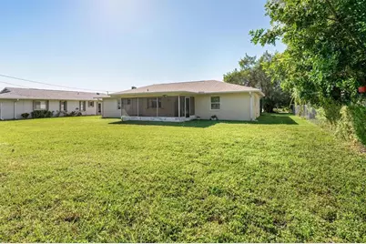 525 SE 35th Street, Cape Coral, FL 33904 - Photo 9