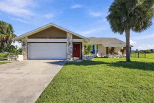 42 Pinehurst Ct, Rotonda West, FL 33947 - Photo 1