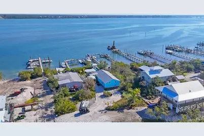 8888 Bay Street, Placida, FL 33946 - Photo 31