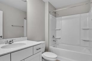 16 W Sawmill Ct, Palm Coast, FL 32137