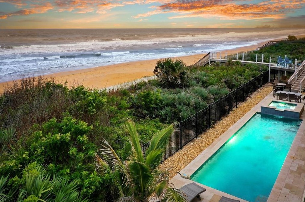2711 Oceanshore Blvd, Flagler Beach FL  32136-4016 exterior
