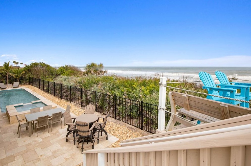2711 Oceanshore Blvd, Flagler Beach FL  32136-4016 exterior