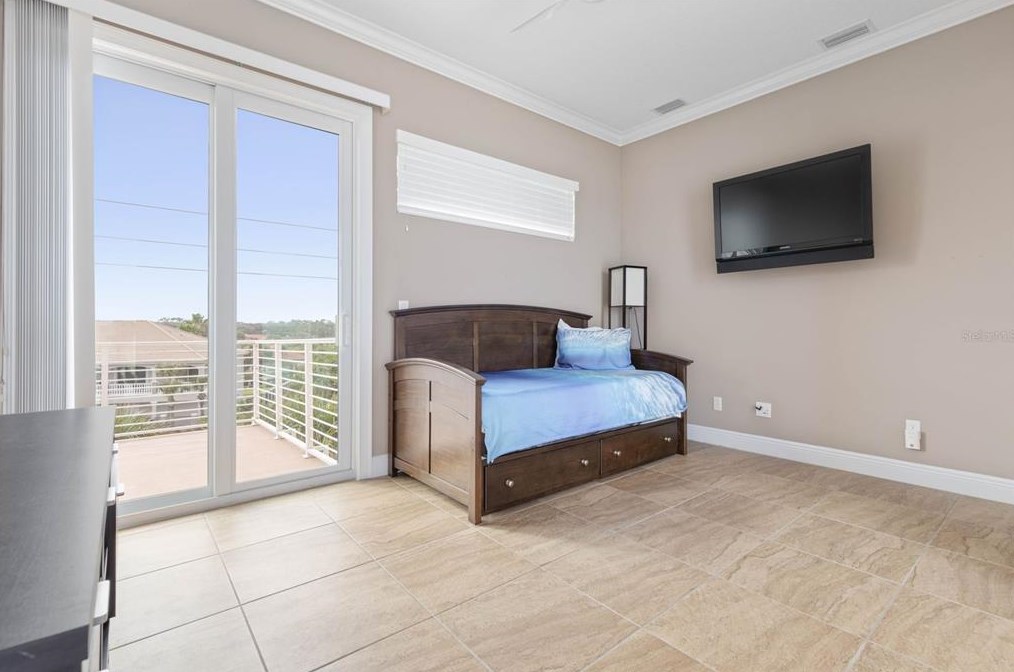 2711 Oceanshore Blvd, Flagler Beach FL  32136-4016 exterior