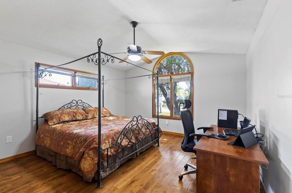 5 Crazy Horse Ct, Palm Coast FL  32137-9009 exterior