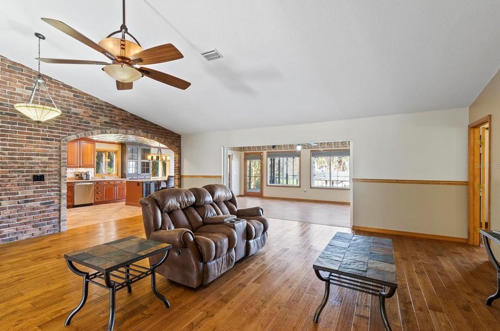 5 Crazy Horse Ct, Palm Coast FL  32137-9009 exterior