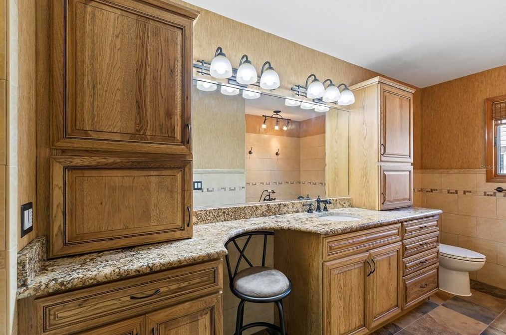 5 Crazy Horse Ct, Palm Coast FL  32137-9009 exterior