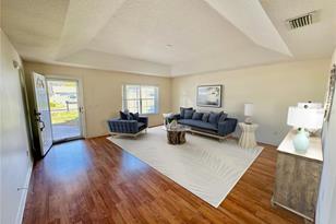 315 N 4th St, Flagler Beach, FL 32136