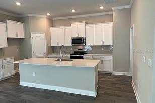 9 W Sawmill Ct, Palm Coast, FL 32137